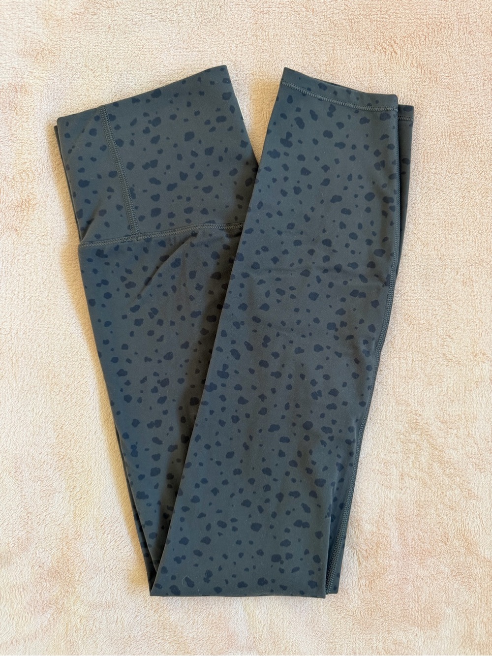Vuori Studio Printed Leggings - Elm Dot